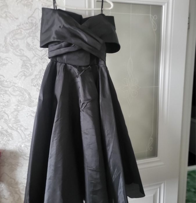 платье чёрное с корсетом