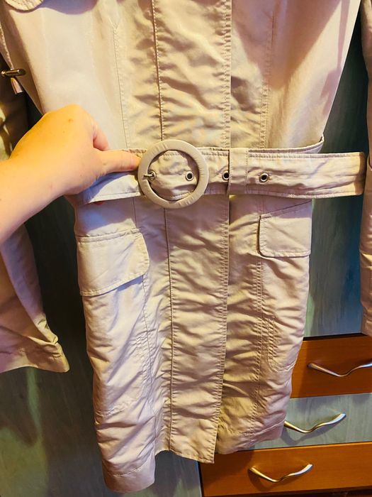 Trench din fâs bun și pt ploaie