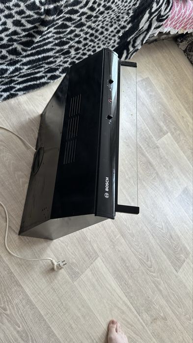 Продам вытяжку на кухню