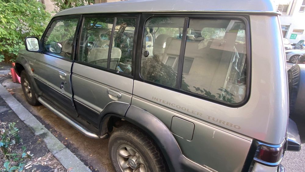 De vânzare Mitsubishi Pajero 2.5