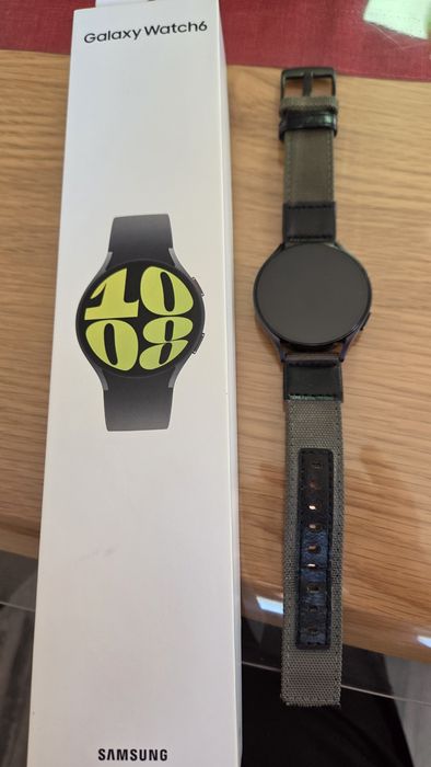 Смарт часовник Samsung Galaxy watch 6