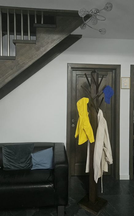 Vând cuier vertical lemn masiv stejar