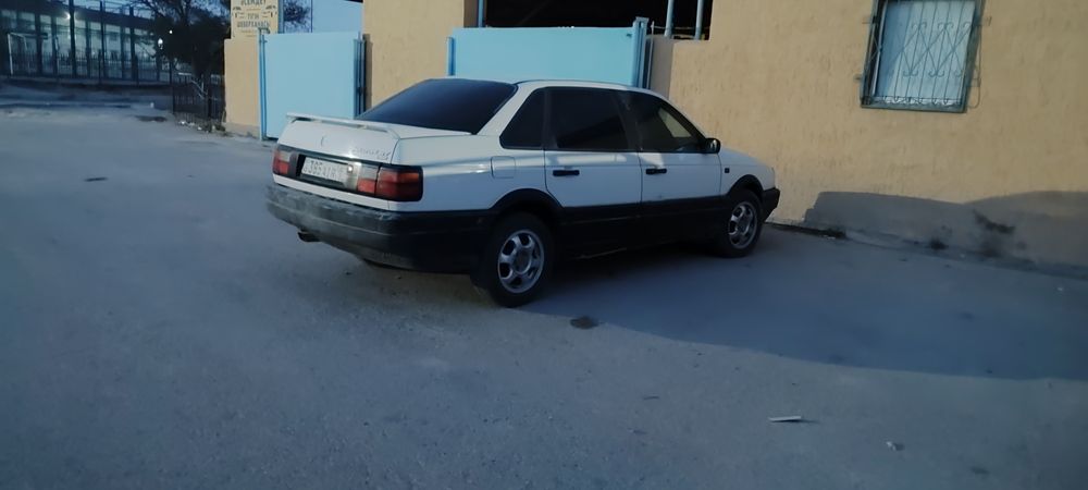 Пассат б 3 седан