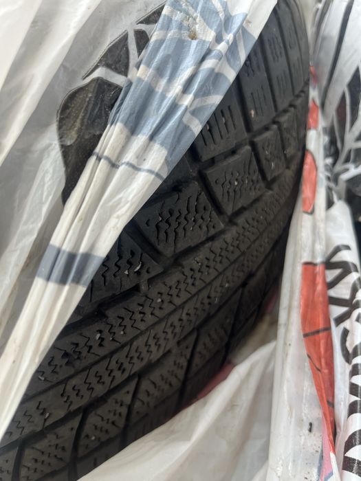 Шины зимние 235/55 r17