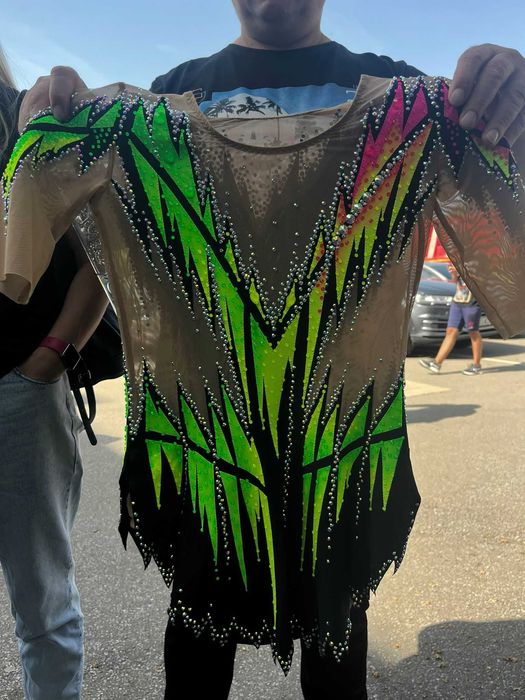 Costum pentru gimnastica ritmica