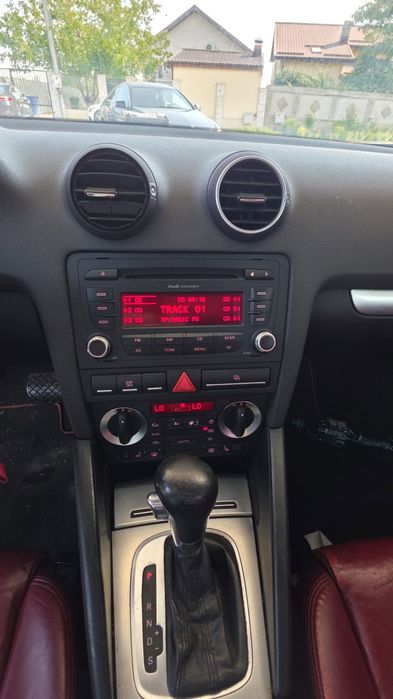Vând Audi A3 Sportback 2.0 TDI (BMM) 140 CP Euro 4 - DSG - Piele Roșie - Trapă Panoramică - Jante R17