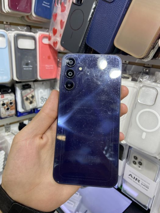 Samsung A15 6/128 ideal