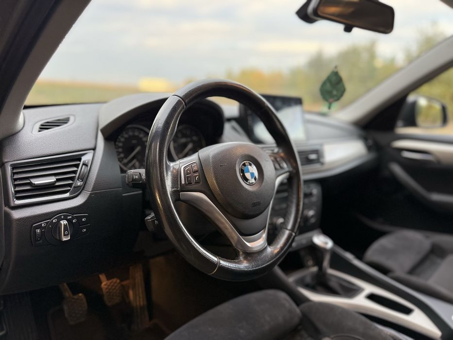 BMW x1   An 2015 revizie la zi pret 6699euro fix