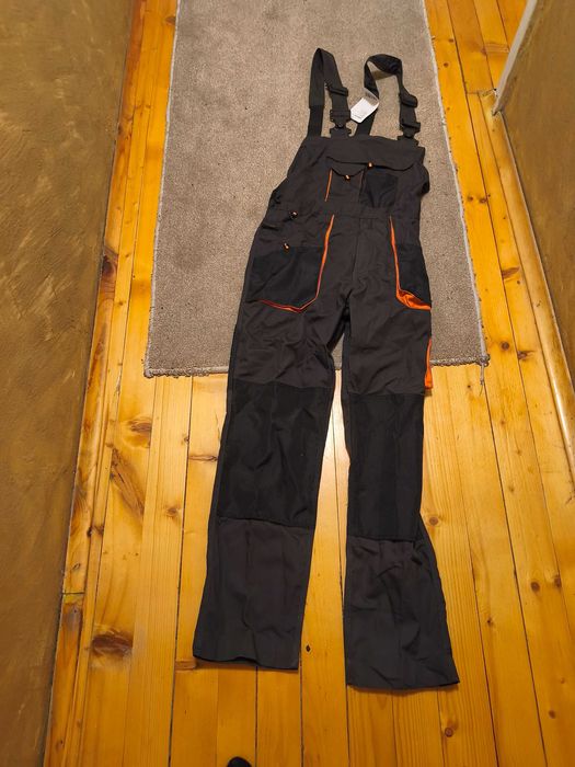 Нов работен гащеризон(М) и обувки(N42)+тениска