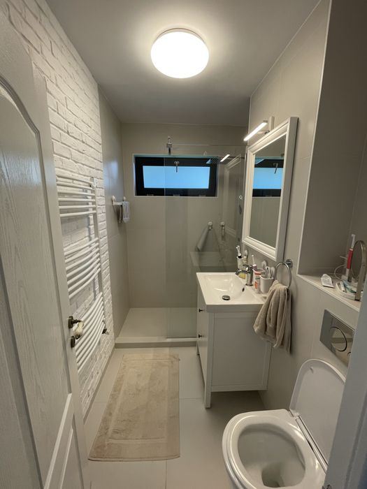 Vand apartament 3 camere astra