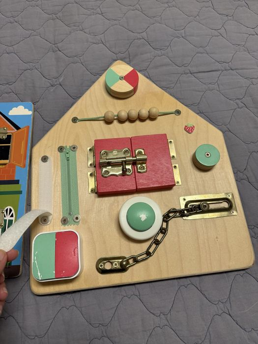 Busy Board/ занимателна дъска