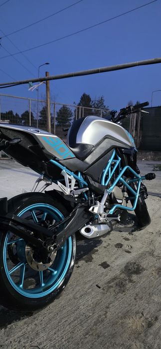 Motocicleta CF-MOTO 300NK A2