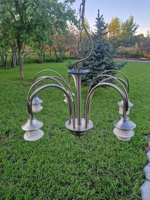 Люстра 5- рожковая новая