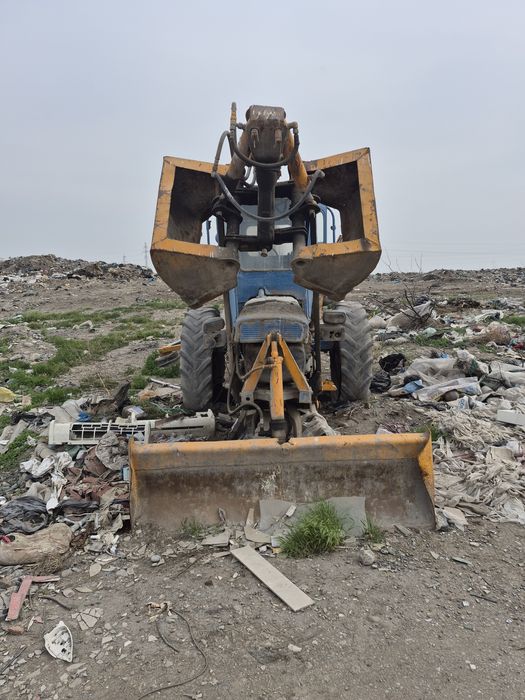 Трактор пагрузчик