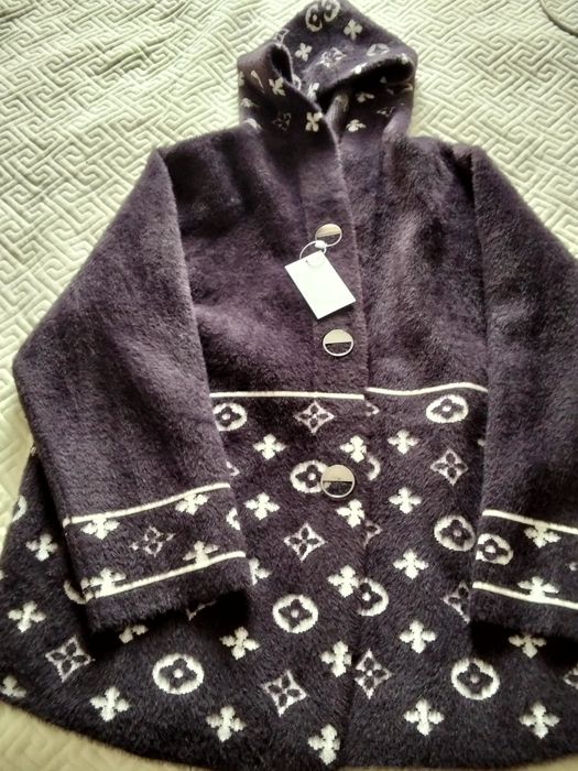 Продам кордиган  56 размер.
