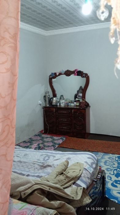 3 sotikli hovli sotiladi Buxoro viloyati Romitan tumanida