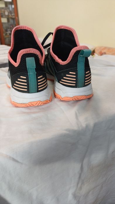 Маратонки adidas р-р 37