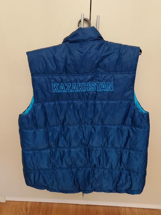 Продается жилетка б/у.