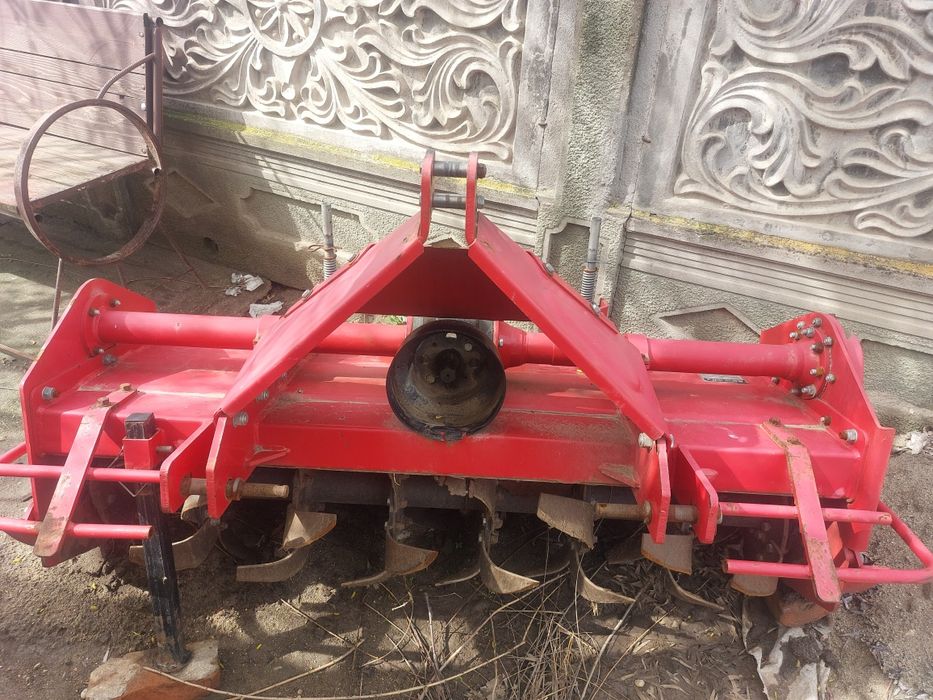 Freza 150 cm pentru tractor