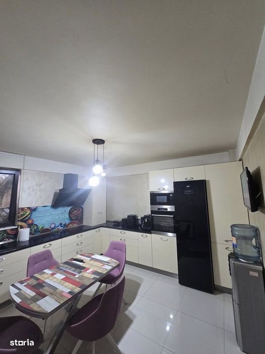 De Vanzare Casa zona Chercea