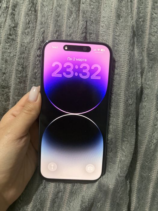 Продам айфон 14 про