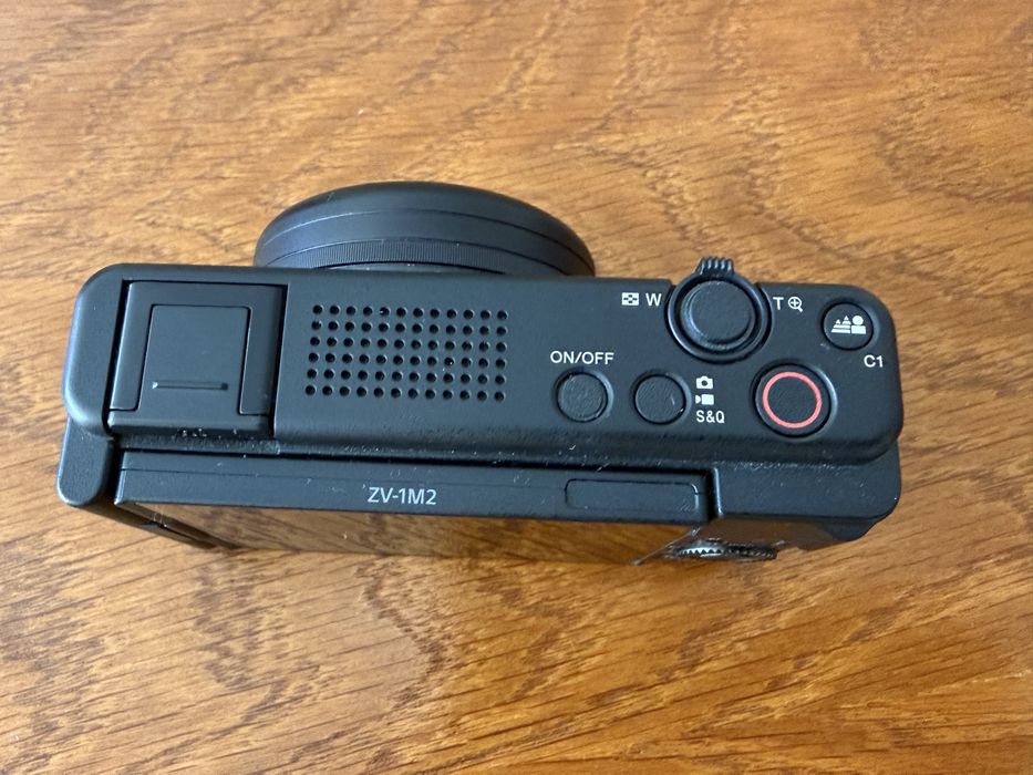 Apara foto compact Sony zv1 ii , m2 an 2026