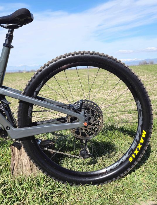 2023 Santa Cruz Bronson C * FULL CARBON * MULLET
