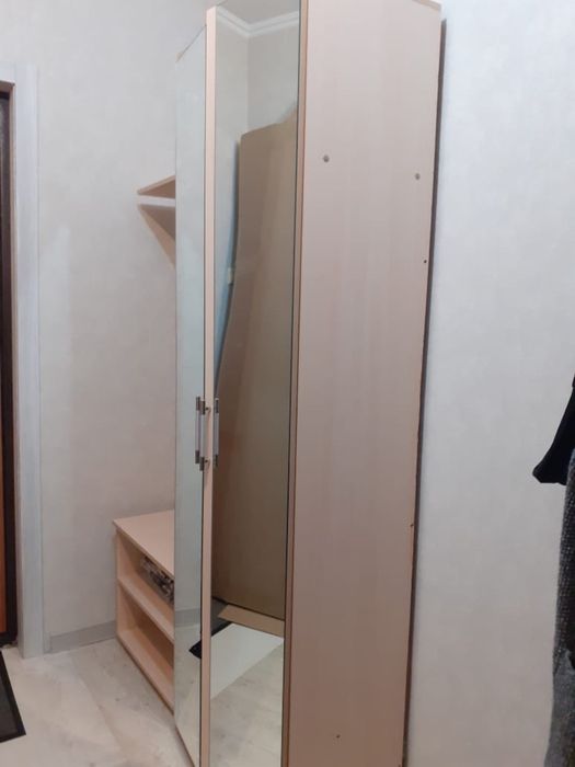 Продам шкаф в прихожку