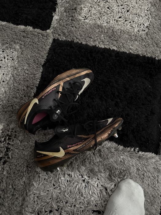 ghete fotbal nike phantom elite marime 43