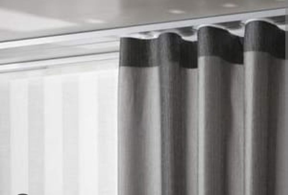 Установка карнизов любых сложности.  Карниз урнатаман.