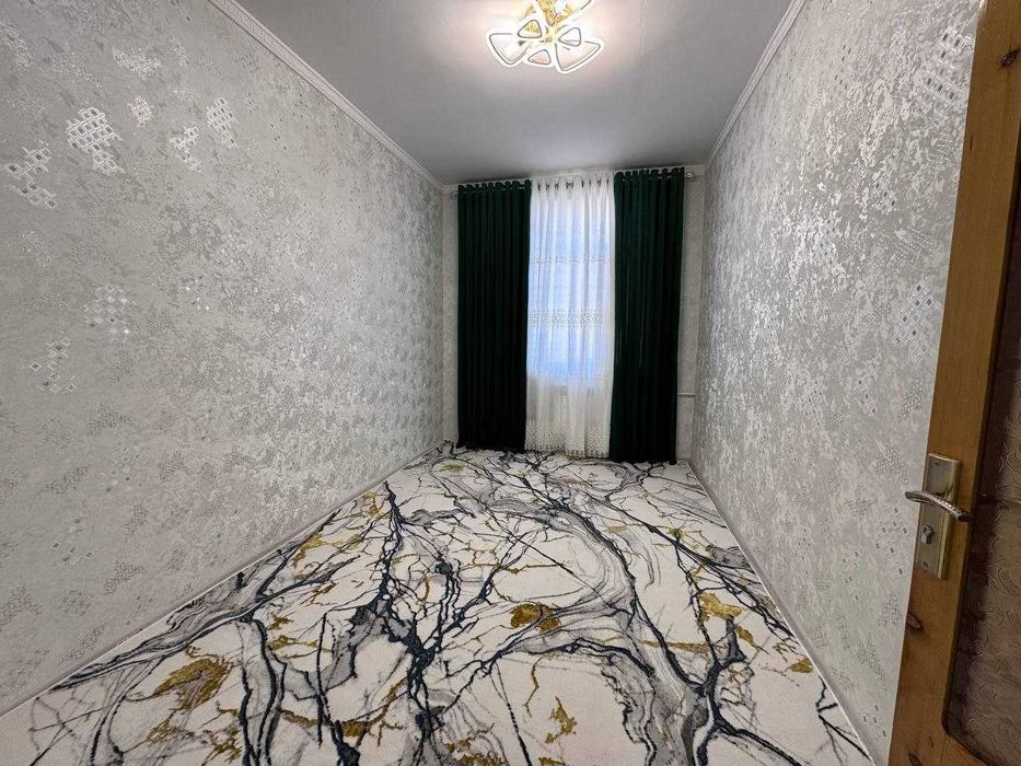 2 хоналик квартира 4 кават кирпичный дом, 5 микр, сомий, 35-мактаб