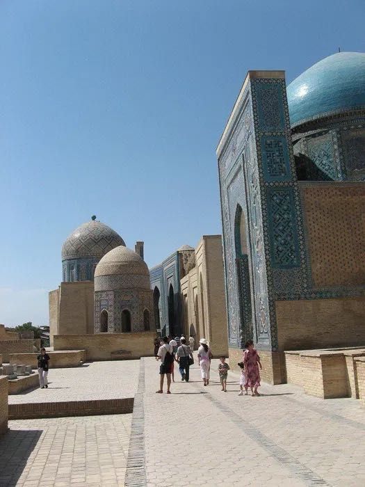Трансфер в горы, Заамин, Самарканд. Микроавтобус, электрокар.