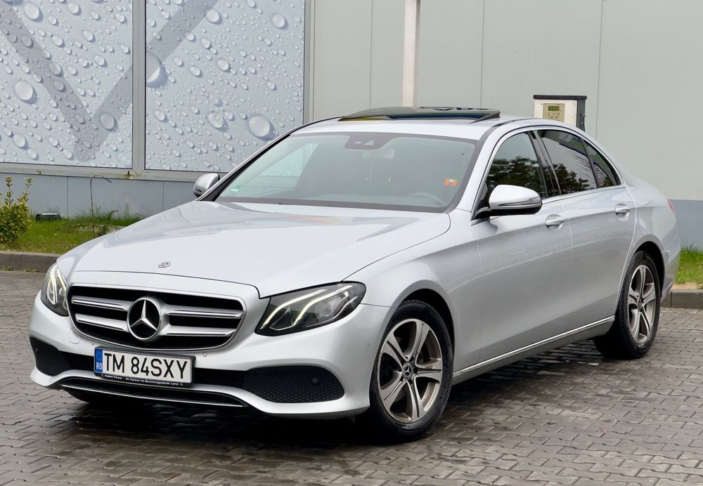 Mercedes-Benz E 220 D 194 cp Unic proprietar in România km originali