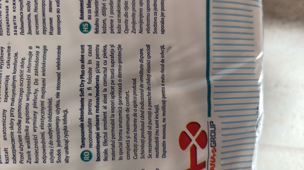 Vând Scutece adulti  noi