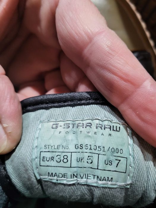 Кецове "PUMA" 38,5номер ,Маратонки "Graceland"32 н-ер ,кецове "G-star"38 н-ер.
