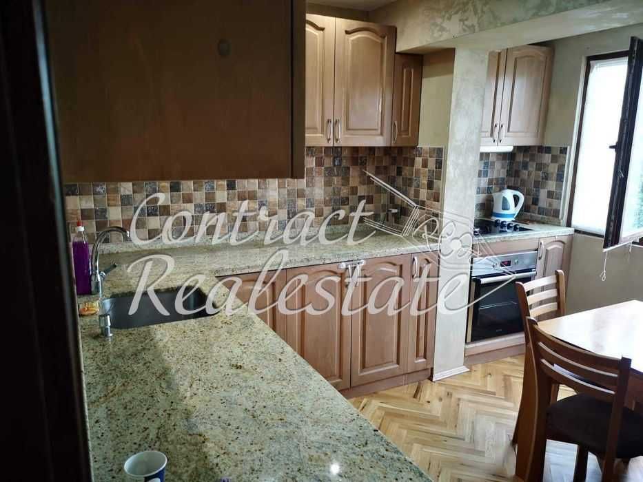 Тристаен Обзаведен Владиславово !