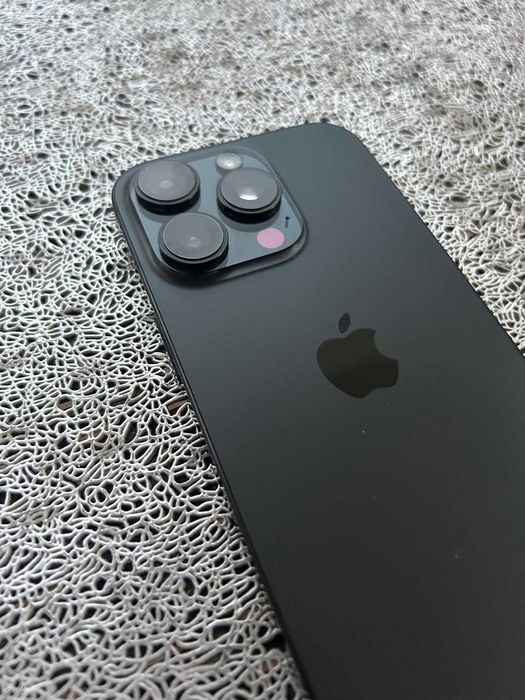 iPhone 16 Pro - Memorie 1 TB - Liber de retea