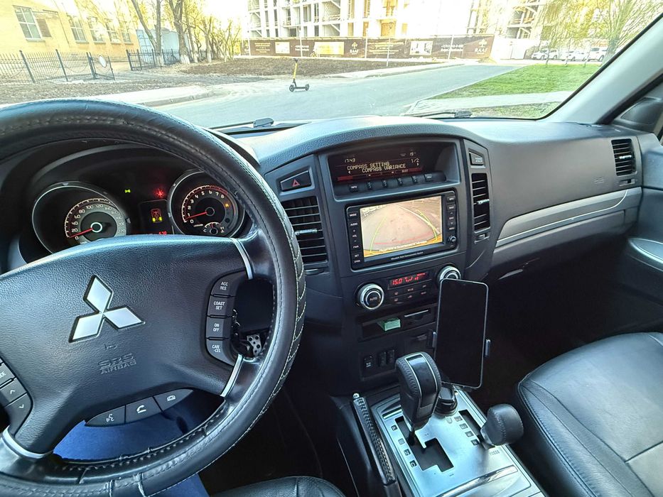 Mitsubishi Pajero 2011 г.