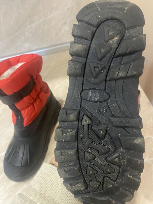 Детски апрески/ботушки