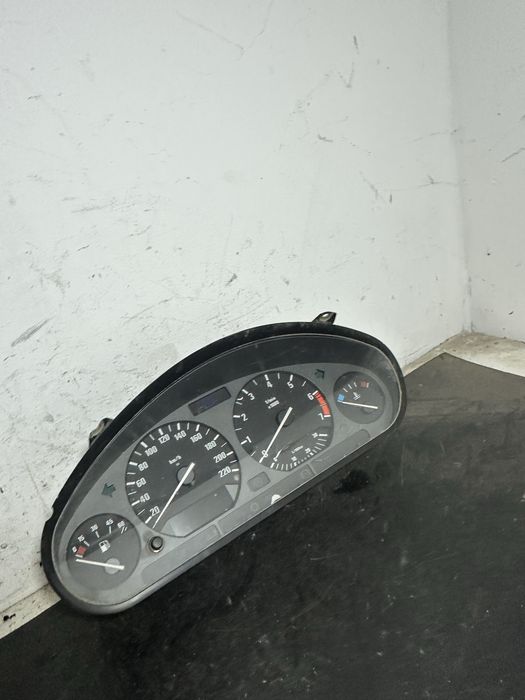 Ceasuri bord BMW SERIA 3 E36 1990-1998 | 8357756