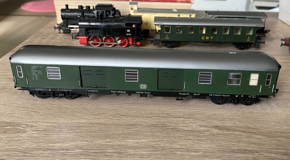 Vagon bagaje pentru tren expres DB Fleischmann H0 1504 H0 germania