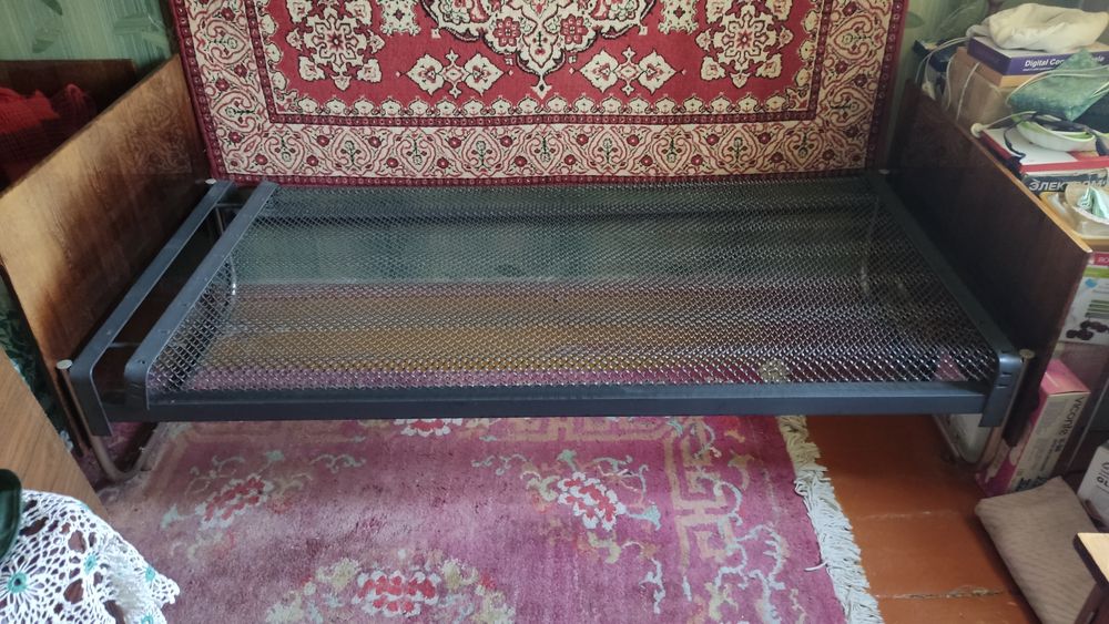 Продам кровать б/у