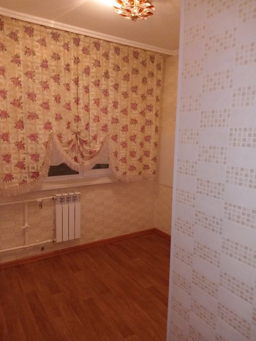 Продам 1 квартиру центр города.