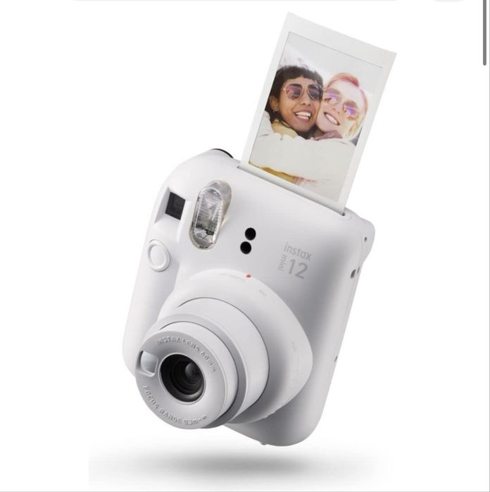 Продам новый instax mini 12 белый