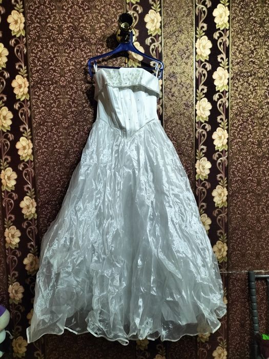 Продам свадебное платье.