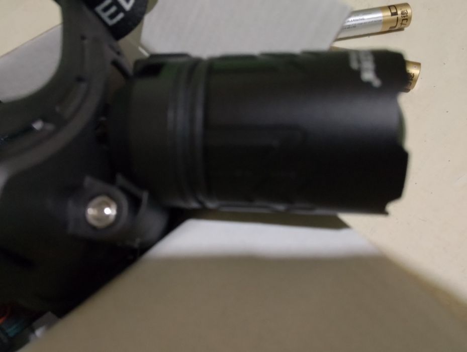 Фонарь налобный ,2в1, с  функцией повербанка