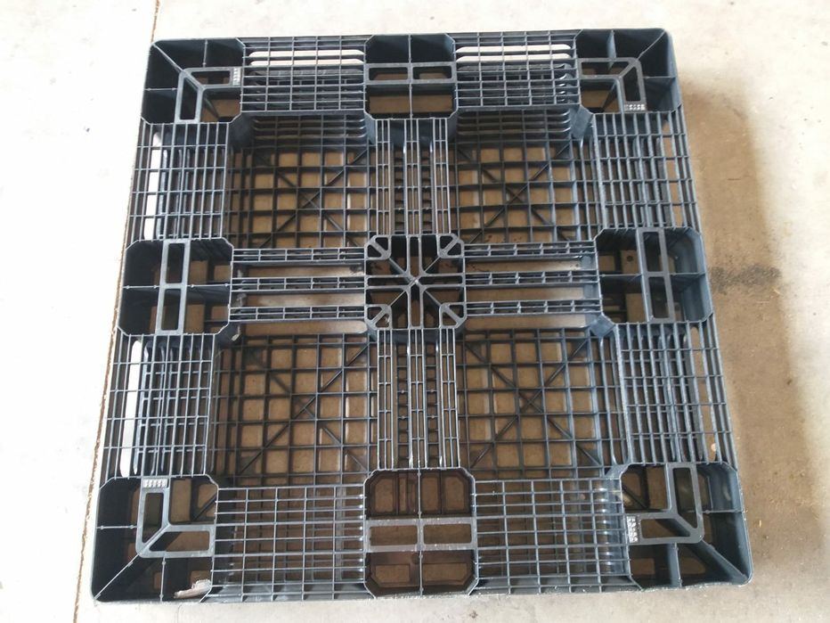 Vand scandura , lemne foc , paleti plastic , cutii depozitare