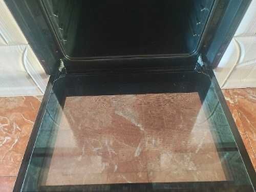 Cuptor incorporabil Hansa de 3 ani, cu plita ceramica Whirlpool A+