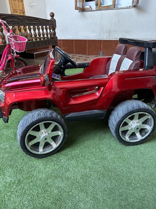 Продаётся детская машина