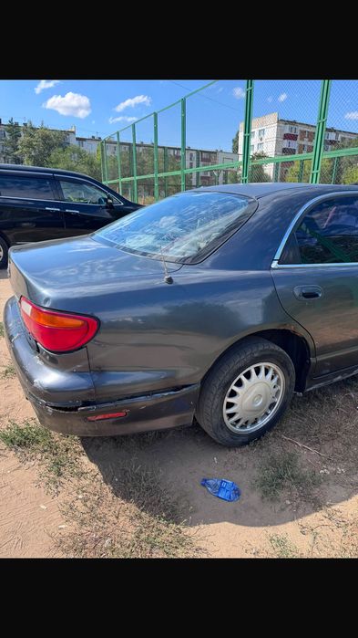 Авто Mazda Xedos 9